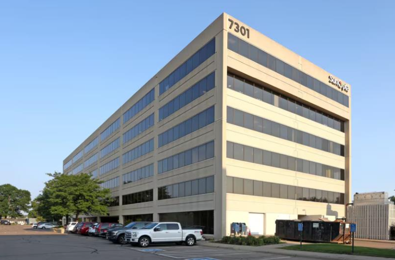 Edina 100